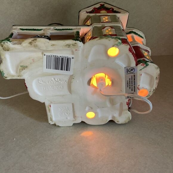 Santa’s Best Christmas in Vermont Ceramic House - Picture 5 of 9